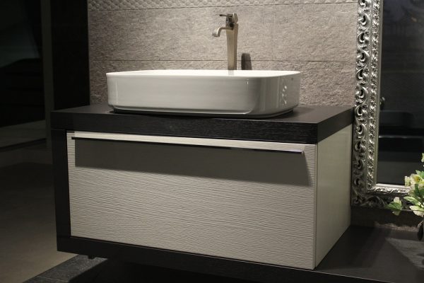 Schön und praktisch: Schränke fürs Badezimmer